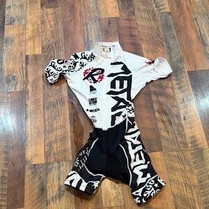 Black and White Cycling Jersey and Shorts Set XS/S (3975)